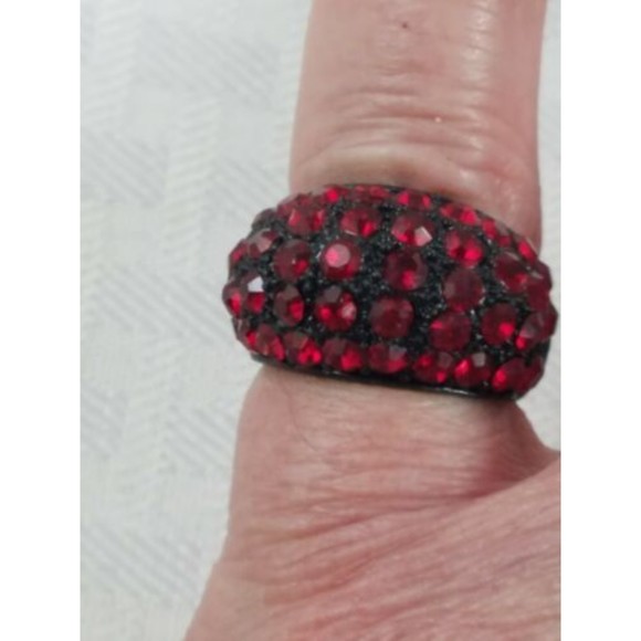 NWT! Mens Chuns Fashions Black Ring Red Stones Rhinestones Size 7 Bling Jewelry - Picture 5 of 7